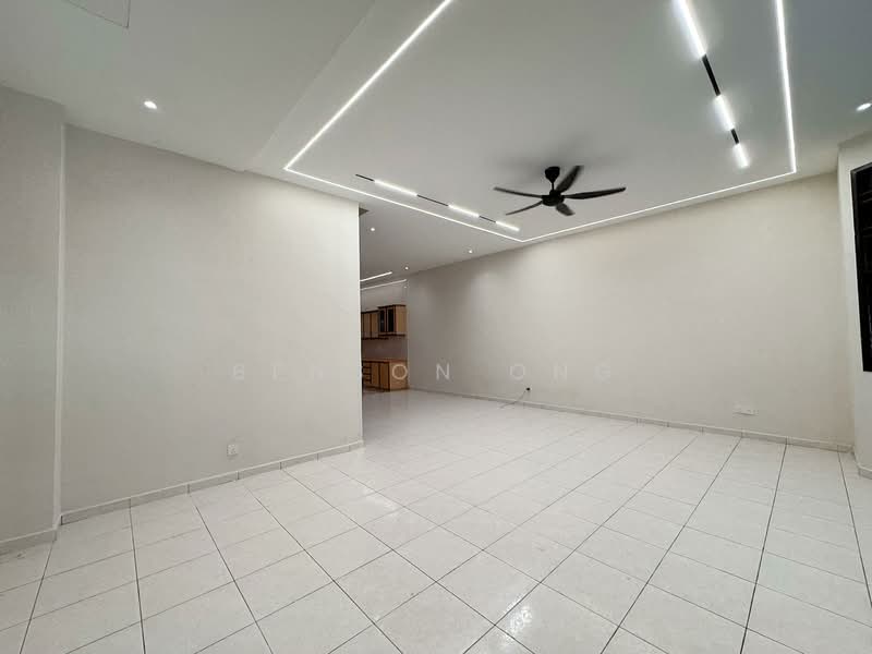 Rumah Teres 2 Tingkat untuk Dijual di Taman Dato' Chellam (Ulu Tiram) - Benson Ong - Living Room - PropertyGuru.com.my