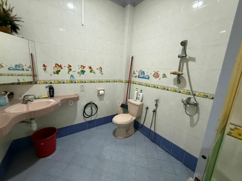 2-storey Terraced House for Sale in Perling (Johor) - Edward Siow - Bathroom - PropertyGuru.com.my