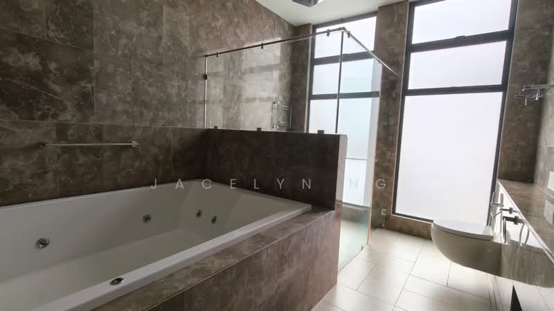 Noble Park Grand Pool Villas East Ledang untuk Untuk Disewa - RM 13,500 /bulan, Apr 2026 - Bathroom - PropertyGuru.com.my