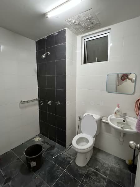 Service Residence for Sale at Maxim Citylights @ Sentul KL - Issac Loh - Bathroom - PropertyGuru.com.my