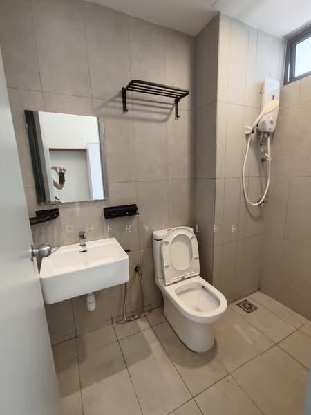 Service Residence for Sale at Kenwingston Platz - Cheryl Lee - Bathroom - PropertyGuru.com.my
