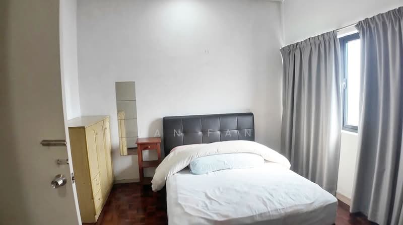 2-storey Terraced House for Sale in Taman Sea (Petaling Jaya) - Ian Fan - Bedroom - PropertyGuru.com.my