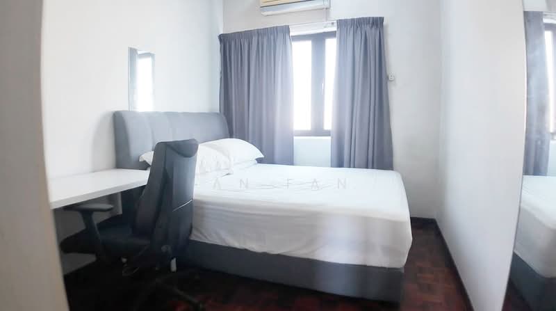 2-storey Terraced House for Sale in Taman Sea (Petaling Jaya) - Ian Fan - Bedroom - PropertyGuru.com.my