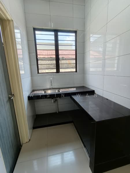 Bungalow for Rent in Kampung Cempaka (Petaling Jaya) - Wysin Wan - Kitchen - PropertyGuru.com.my