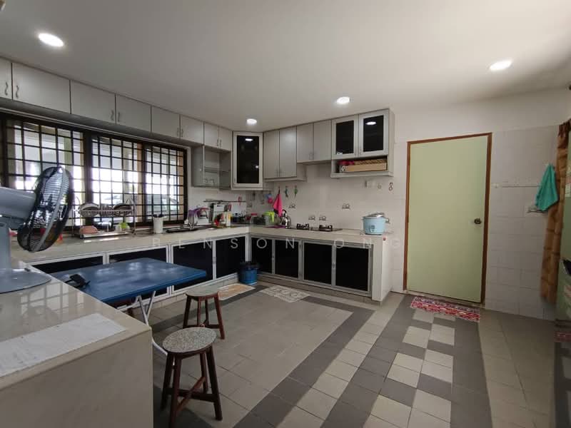 Taman Bukit Tiram untuk Untuk Dijual - RM 4,500,000, Apr 2026 - Kitchen - PropertyGuru.com.my