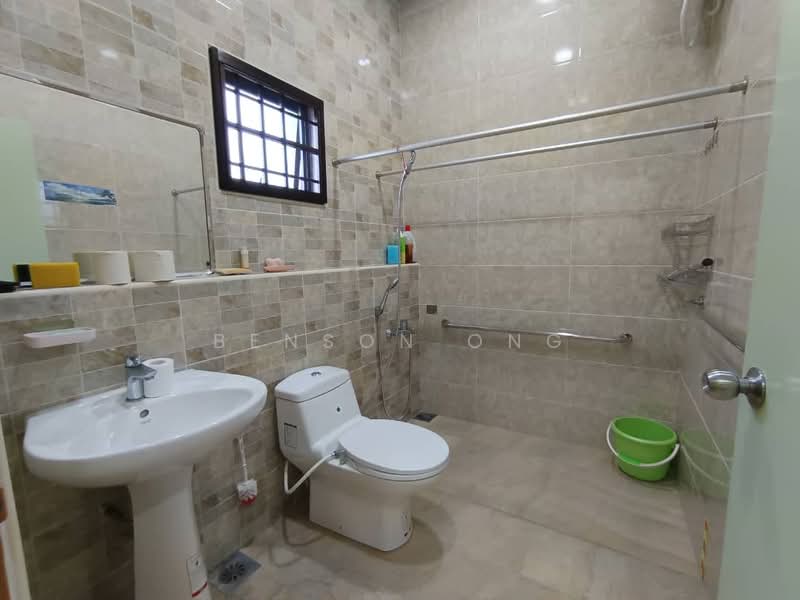 Taman Bukit Tiram untuk Untuk Dijual - RM 4,500,000, Apr 2026 - Bathroom - PropertyGuru.com.my