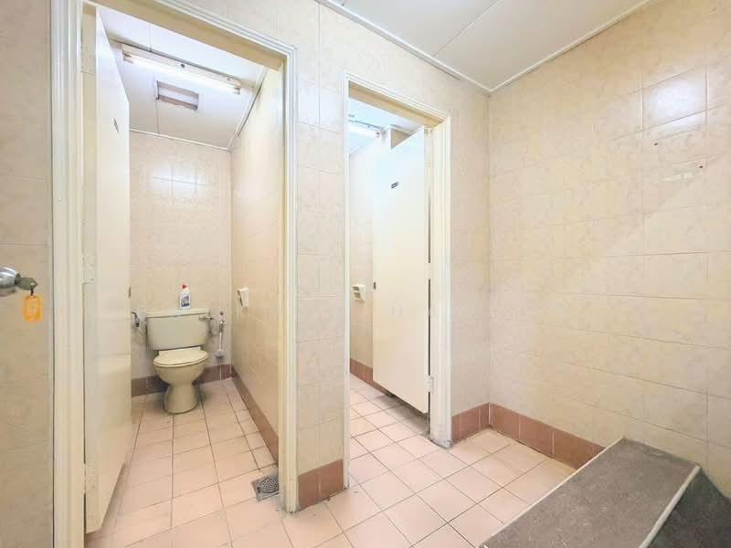 Office for Sale in Shah Alam (Selangor) - Balkhis Hashim - Bathroom - PropertyGuru.com.my