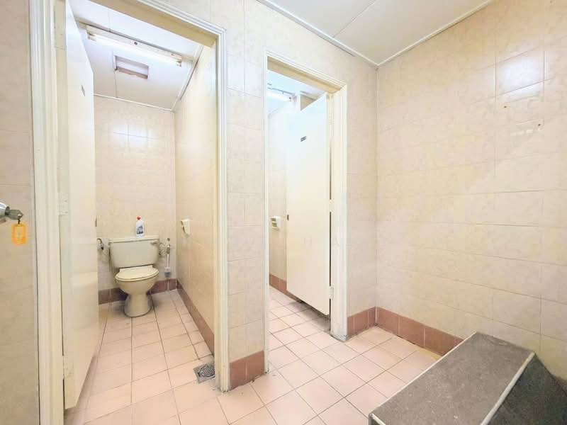 Office for Sale in Shah Alam (Selangor) - Balkhis Hashim - Bathroom - PropertyGuru.com.my