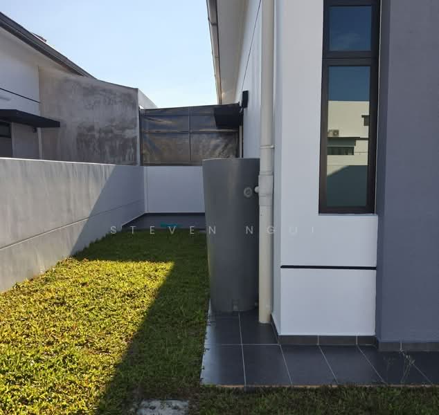 Rumah Berkembar untuk Dijual di Johor Bahru (Johor) - Steven Ngoi - Exterior - PropertyGuru.com.my