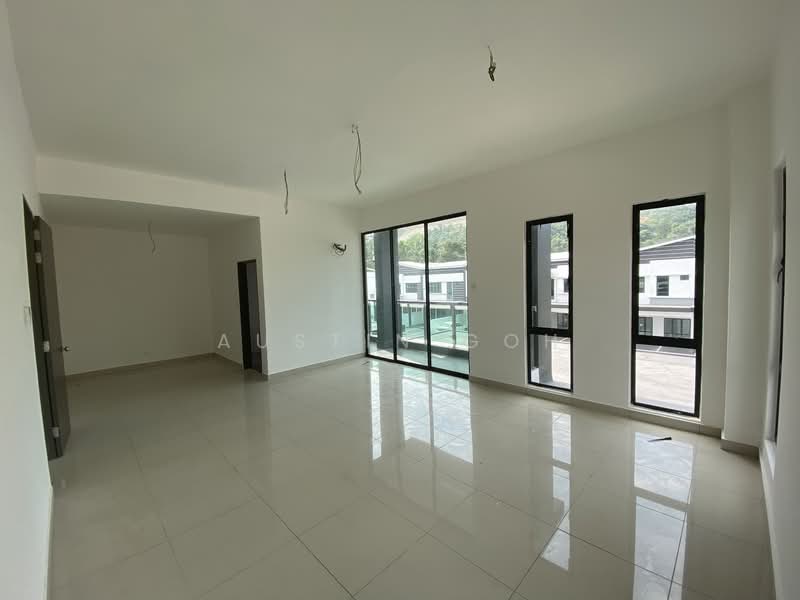 Rumah Berkembar untuk Dijual di Bandar Sungai Long (Selangor) - Austin Goh - Living Room - PropertyGuru.com.my