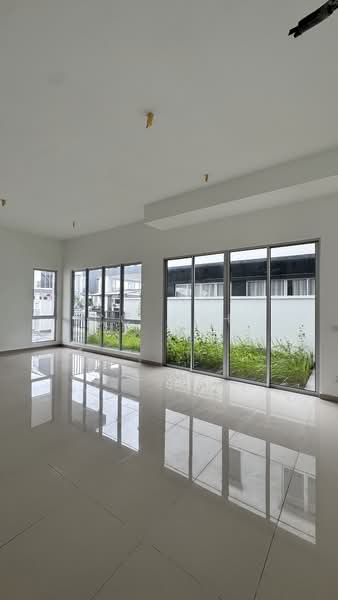 Rumah Teres 2 Tingkat untuk Dijual di Beranang (Selangor) - CC GOH - Living Room - PropertyGuru.com.my