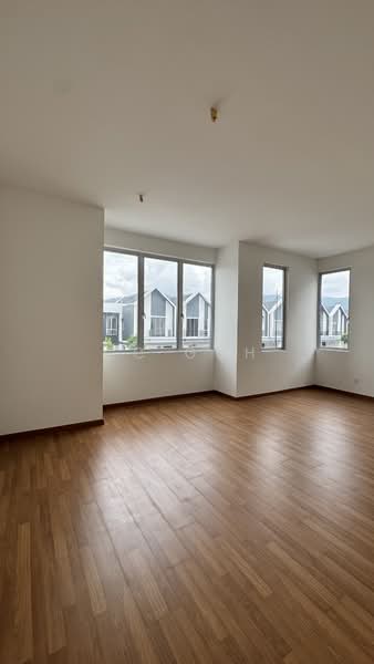 Rumah Teres 2 Tingkat untuk Dijual di Beranang (Selangor) - CC GOH - Living Room - PropertyGuru.com.my