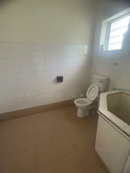 Rumah Berkembar untuk Dijual di Gelugor (Penang) - Celine Cheah - Bathroom - PropertyGuru.com.my