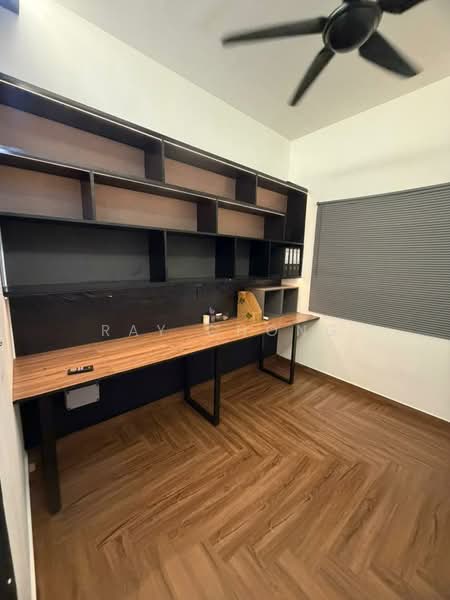 Kondominium untuk Dijual di Residensi Bukit Palma 1 (Palm Hill Residence 1) - Ray Chong - Bedroom/ Study Room - PropertyGuru.com.my