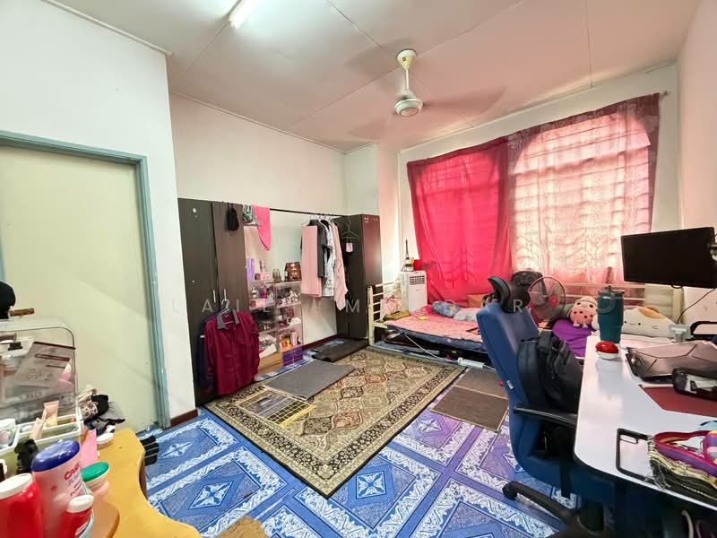 Rumah Teres 2 Tingkat untuk Dijual di Bandar Baru Puncak Alam (Puncak Alam) - Laili Mihdar - Bedroom - PropertyGuru.com.my