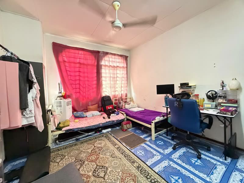 Rumah Teres 2 Tingkat untuk Dijual di Bandar Baru Puncak Alam (Puncak Alam) - Laili Mihdar - Bedroom - PropertyGuru.com.my