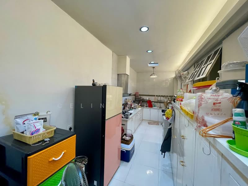 Semi-Detached House for Sale in Island Park (Jelutong) - Celine Cheah - Kitchen - PropertyGuru.com.my