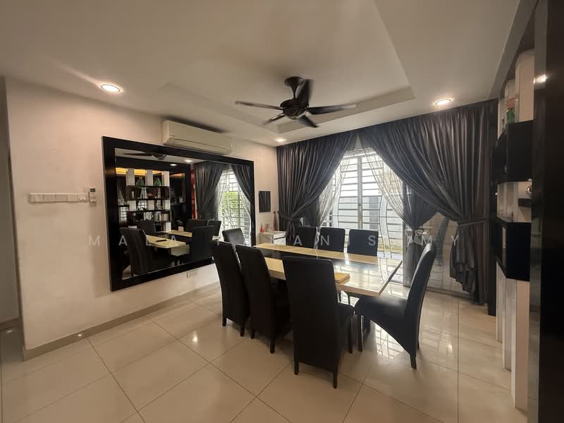 Semi-Detached House for Sale in Bandar Parklands (Klang) - Mala Palanisamy - Dining Room - PropertyGuru.com.my