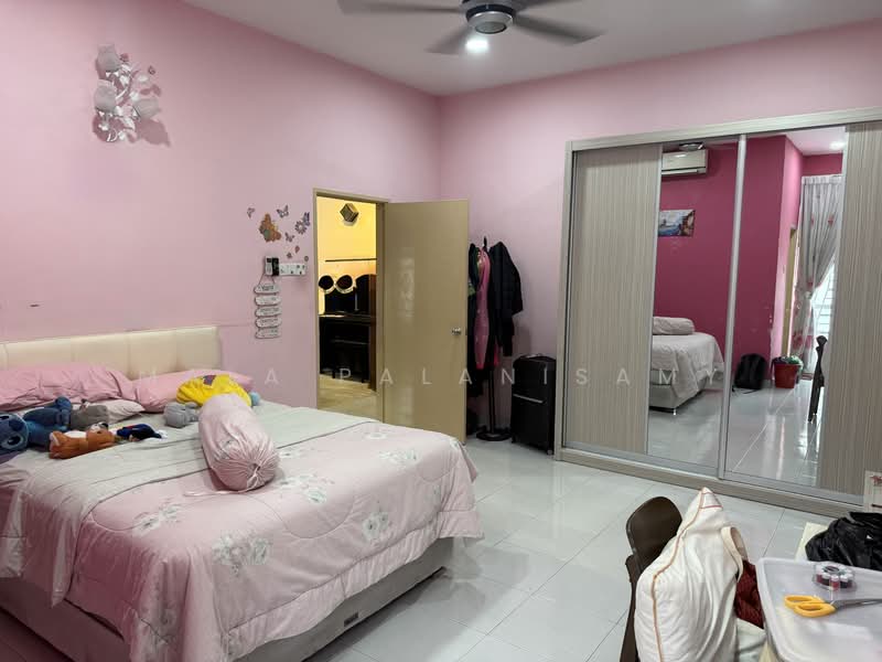 Semi-Detached House for Sale in Bandar Parklands (Klang) - Mala Palanisamy - PropertyGuru.com.my