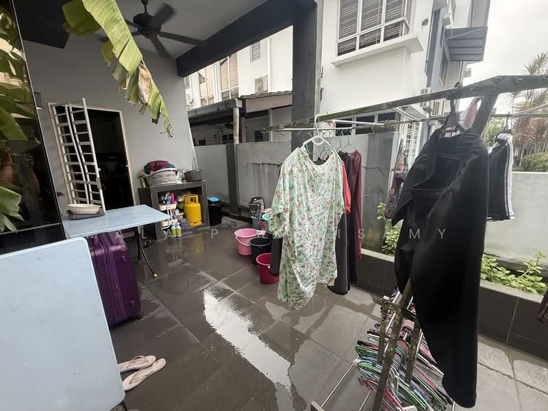 Semi-Detached House for Sale in Bandar Parklands (Klang) - Mala Palanisamy - PropertyGuru.com.my