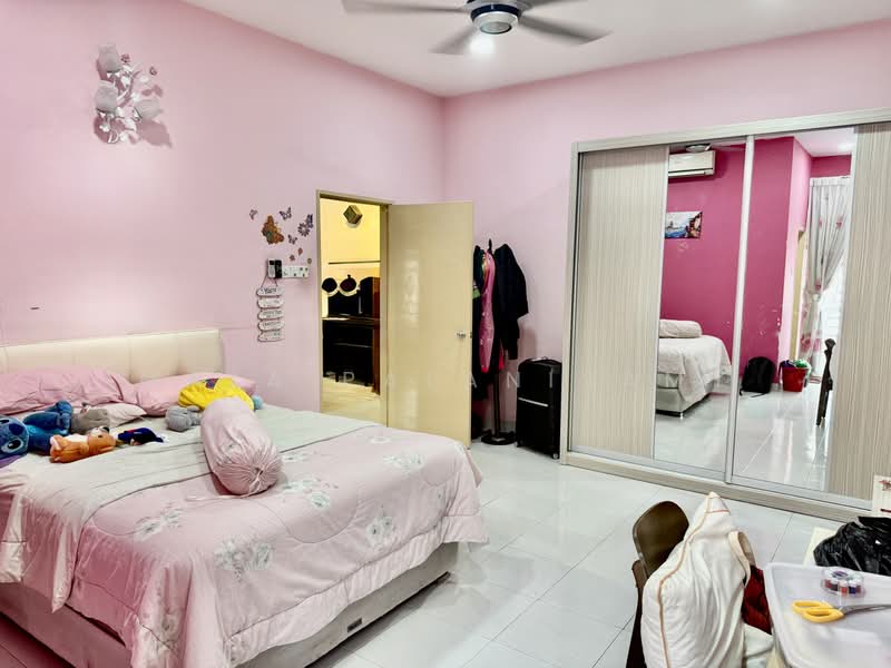 Rumah Berkembar untuk Dijual di Bandar Parklands (Klang) - Mala Palanisamy - PropertyGuru.com.my