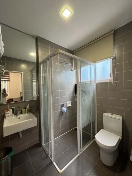 Semi-Detached House for Sale in Bandar Kinrara Seksyen 1 (Bandar Kinrara) - Wei Shen Chin - Bathroom - PropertyGuru.com.my