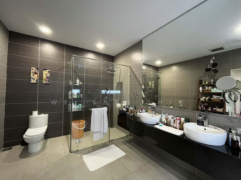 Semi-Detached House for Sale in Bandar Kinrara Seksyen 1 (Bandar Kinrara) - Wei Shen Chin - Bathroom - PropertyGuru.com.my