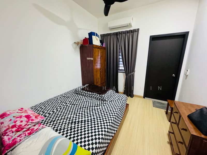 Rumah Teres 2-Tingkat untuk Dijual di Bukit Raja (Selangor) - Nazrin Hakimin - PropertyGuru.com.my