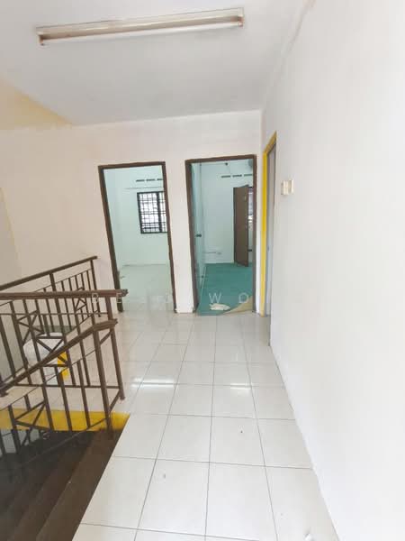 Rumah Teres 2 Tingkat untuk Disewa di Pasir Gudang (Johor) - Bess Wong - Corridor - PropertyGuru.com.my