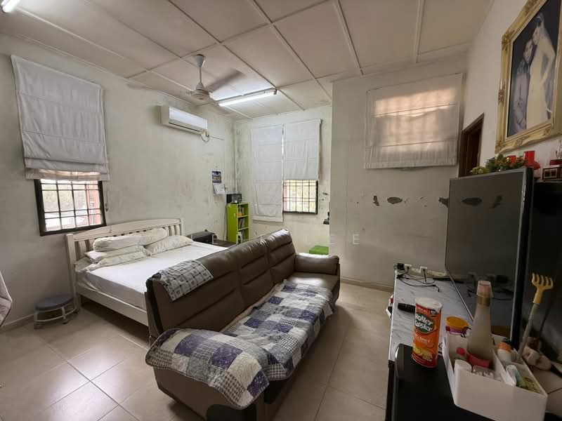 Rumah Teres 2 Tingkat untuk Dijual di Taman Setia Indah (Tebrau) - Jeff Lee - Bedroom - PropertyGuru.com.my