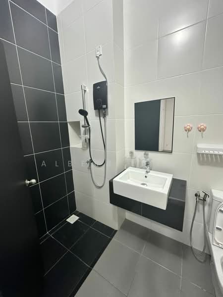 2-storey Terraced House for Sale in Bakri (Johor) - Albert Liew - Bathroom - PropertyGuru.com.my