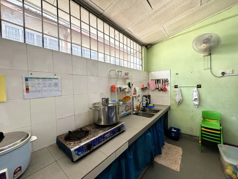 Semi-Detached House for Sale in SS2 (Petaling Jaya) - Cooper Chow - Kitchen - PropertyGuru.com.my