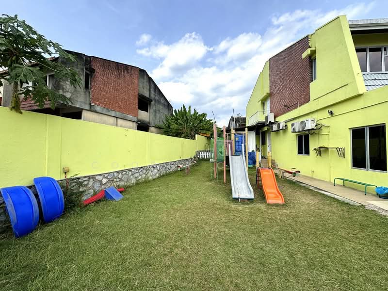 Rumah Berkembar untuk Dijual di SS2 (Petaling Jaya) - Cooper Chow - Exterior - PropertyGuru.com.my