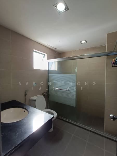 Condominium for Rent at Likas Square - Aaron Chong Tsun Vui - Bathroom - PropertyGuru.com.my