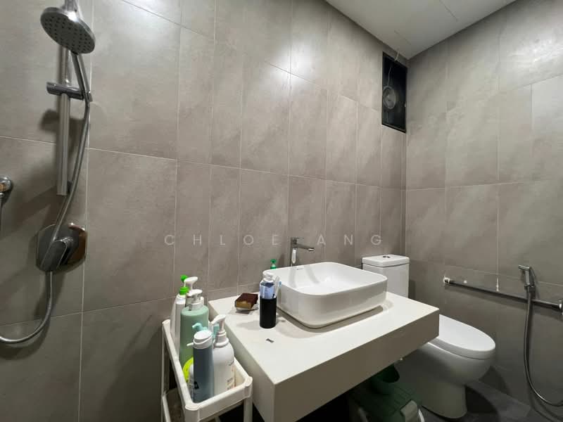 Kondominium untuk Dijual di Wellspring Residences - Chloe Ang - Bathroom - PropertyGuru.com.my