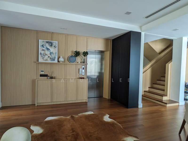 East Residence @ KLGCC Resort untuk Untuk Dijual - RM 5,500,000, Apr 2026 - Living Room - PropertyGuru.com.my