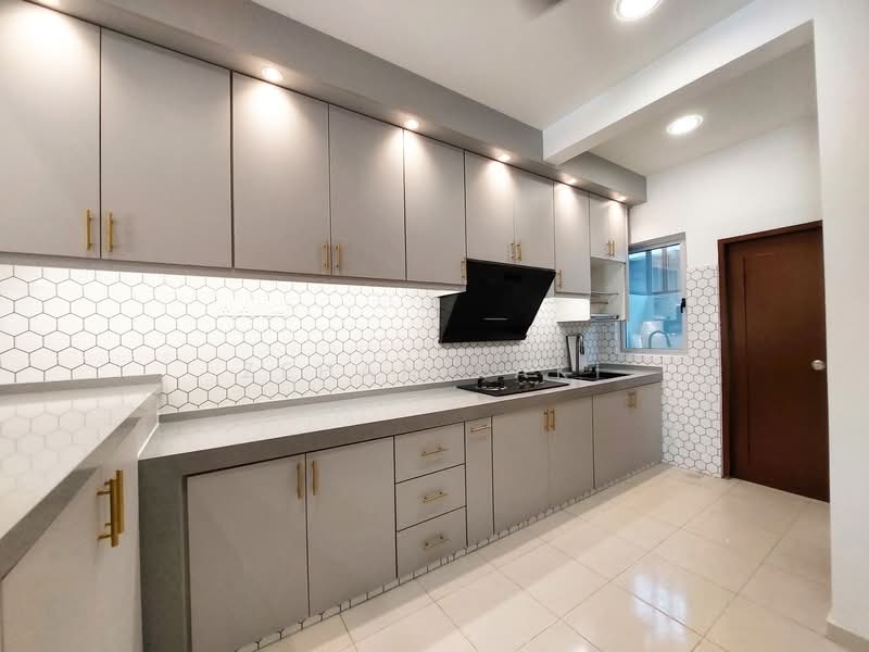 2-storey Terraced House for Rent in Sepang (Selangor) - Zehan Zaki - Kitchen - PropertyGuru.com.my