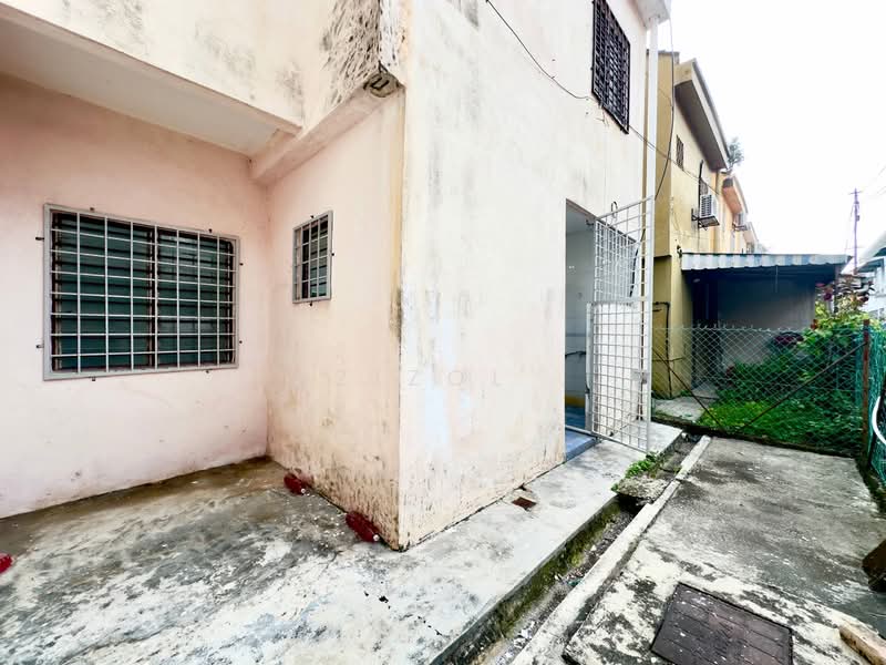 Rumah Teres 2 Tingkat untuk Dijual di Seksyen 7 (Shah Alam) - Azizol . - Exterior - PropertyGuru.com.my