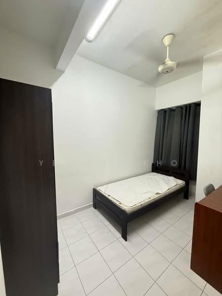 Kondominium untuk Disewa di Vista Komanwel B - Yee Yew Kho - Bedroom - PropertyGuru.com.my
