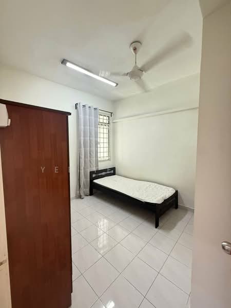 Kondominium untuk Disewa di Vista Komanwel B - Yee Yew Kho - Bedroom - PropertyGuru.com.my