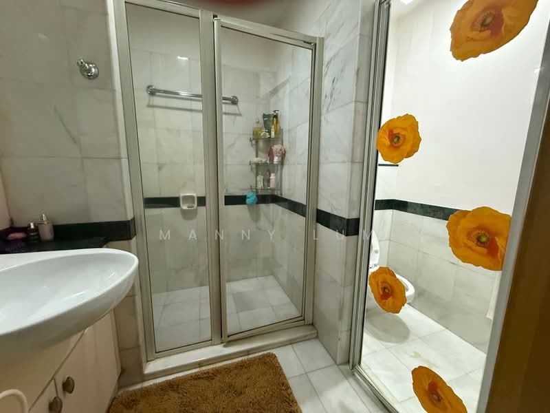 Service Residence for Sale at 3 Kia Peng - Manny Lum - Bathroom - PropertyGuru.com.my