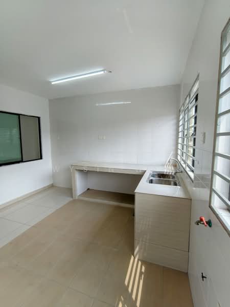 Bungalow for Rent in Kampung Cempaka (Petaling Jaya) - Wysin Wan - Kitchen - PropertyGuru.com.my