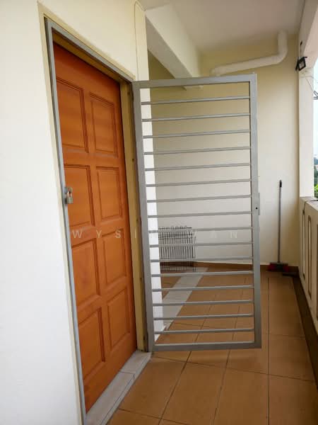 Bungalow for Rent in Kampung Cempaka (Petaling Jaya) - Wysin Wan - Balcony - PropertyGuru.com.my