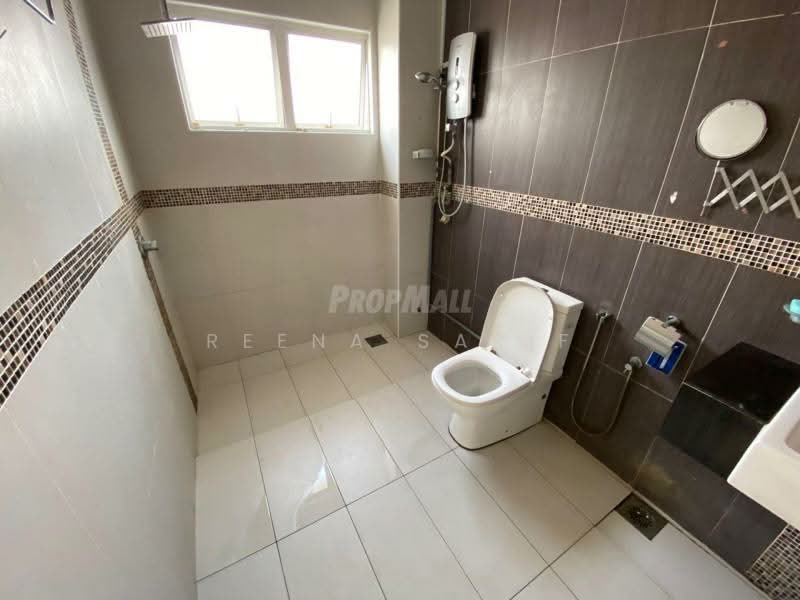 Terraced House for Sale in Shah Alam (Selangor) - Reena Sarif - Bathroom - PropertyGuru.com.my