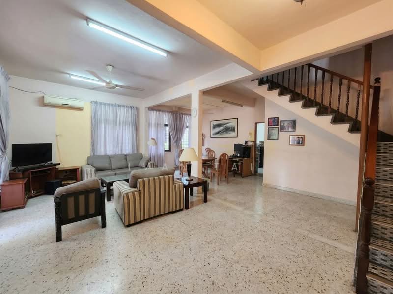 Taman Canning untuk Untuk Dijual - RM 700,000, Apr 2026 - Living Room - PropertyGuru.com.my