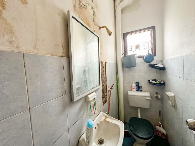 Rumah Teres 2 Tingkat untuk Dijual di Taman Lestari Putra (Seri Kembangan) - Aqillah Razali - PropertyGuru.com.my