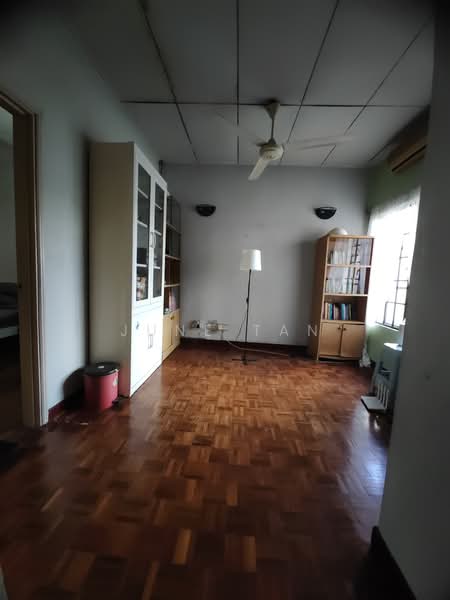 Rumah Teres untuk Dijual di Bandar Kinrara Seksyen 1 (Bandar Kinrara) - June Tan - Second Living Room  - PropertyGuru.com.my