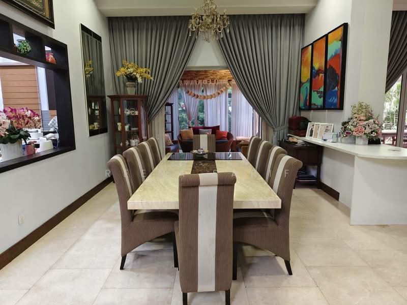 Rumah Banglo untuk Dijual di Taman TTDI Jaya (Shah Alam) - Reena Sarif - Dining Room - PropertyGuru.com.my