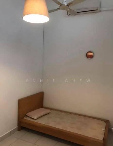 Rumah Teres 2 Tingkat untuk Dijual di Taman Nusa Idaman (Iskandar Puteri (Nusajaya)) - Jennie Chew - Bedroom - PropertyGuru.com.my