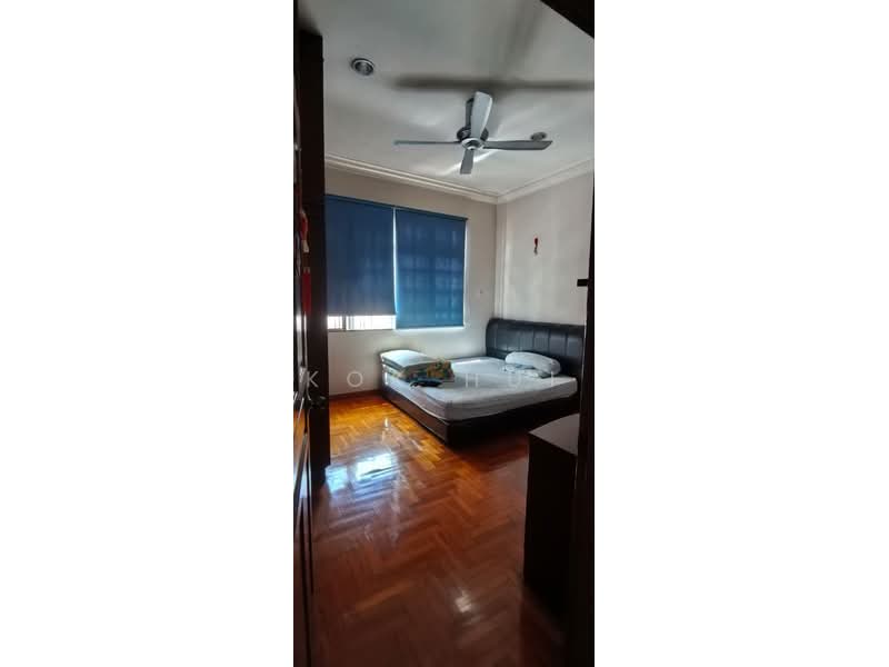Rumah Berkembar untuk Dijual di Taman Redang (Johor Bahru) - Kok Hui - Bedroom - PropertyGuru.com.my